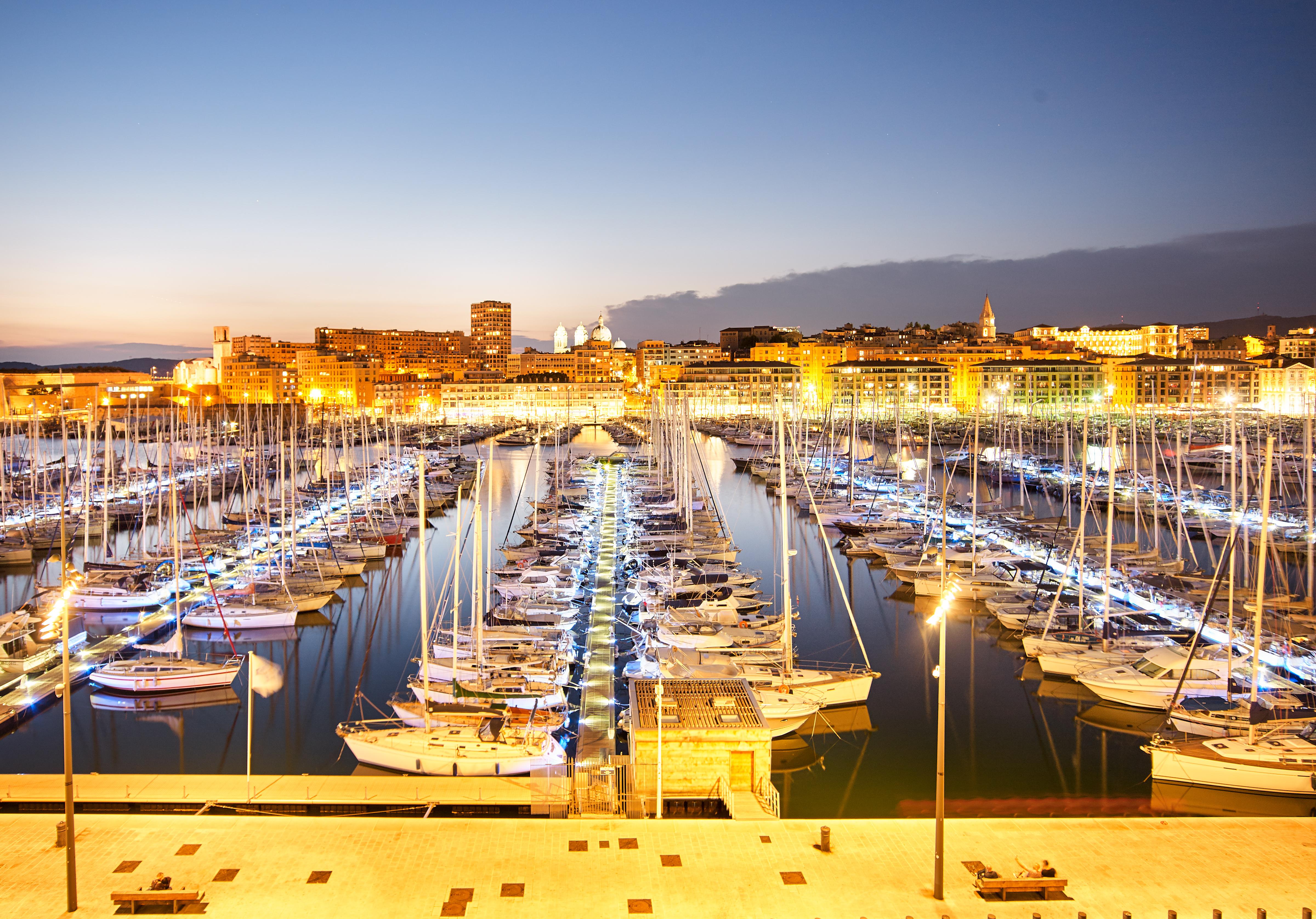 Radisson Blu Hotel Marseille Vieux Port Esterno foto