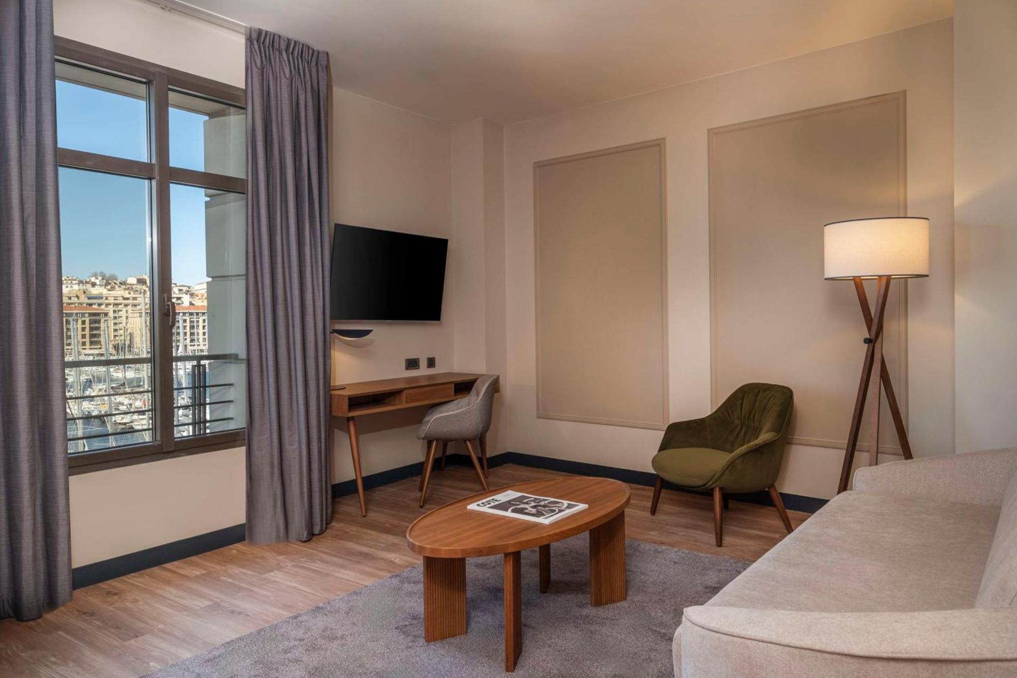Radisson Blu Hotel Marseille Vieux Port Esterno foto