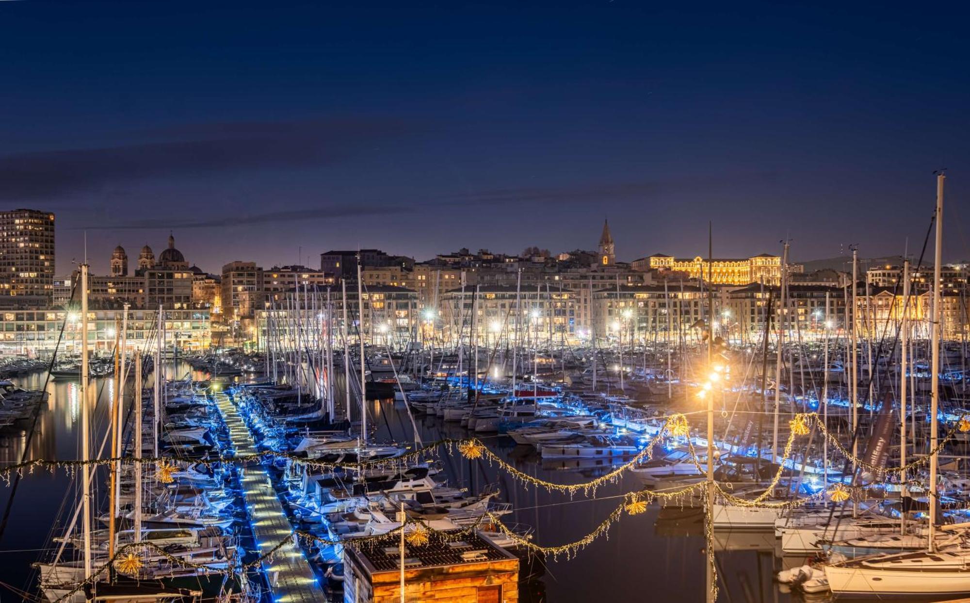 Radisson Blu Hotel Marseille Vieux Port Esterno foto