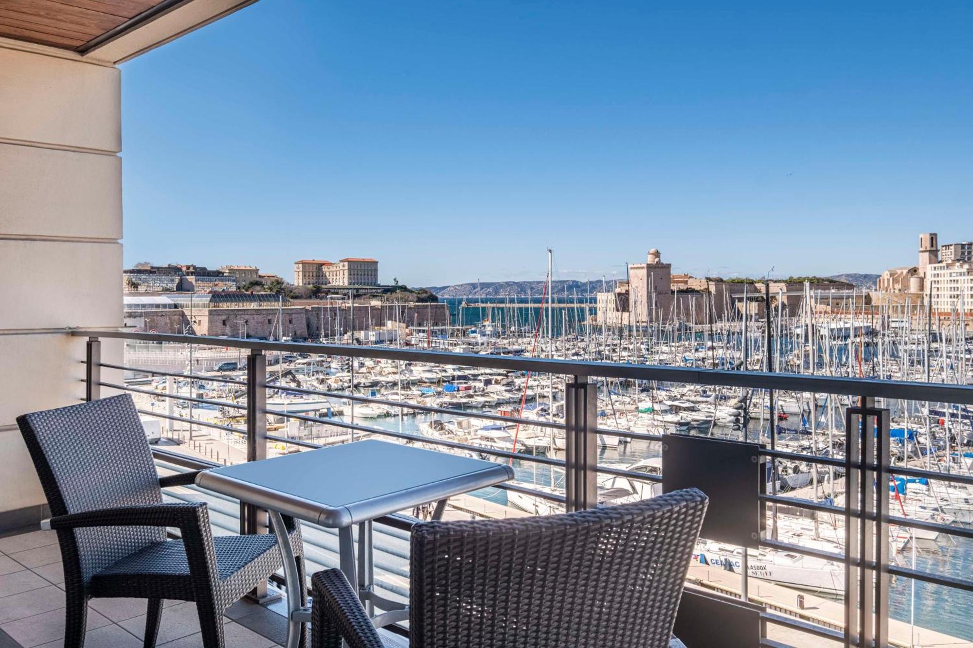 Radisson Blu Hotel Marseille Vieux Port Esterno foto