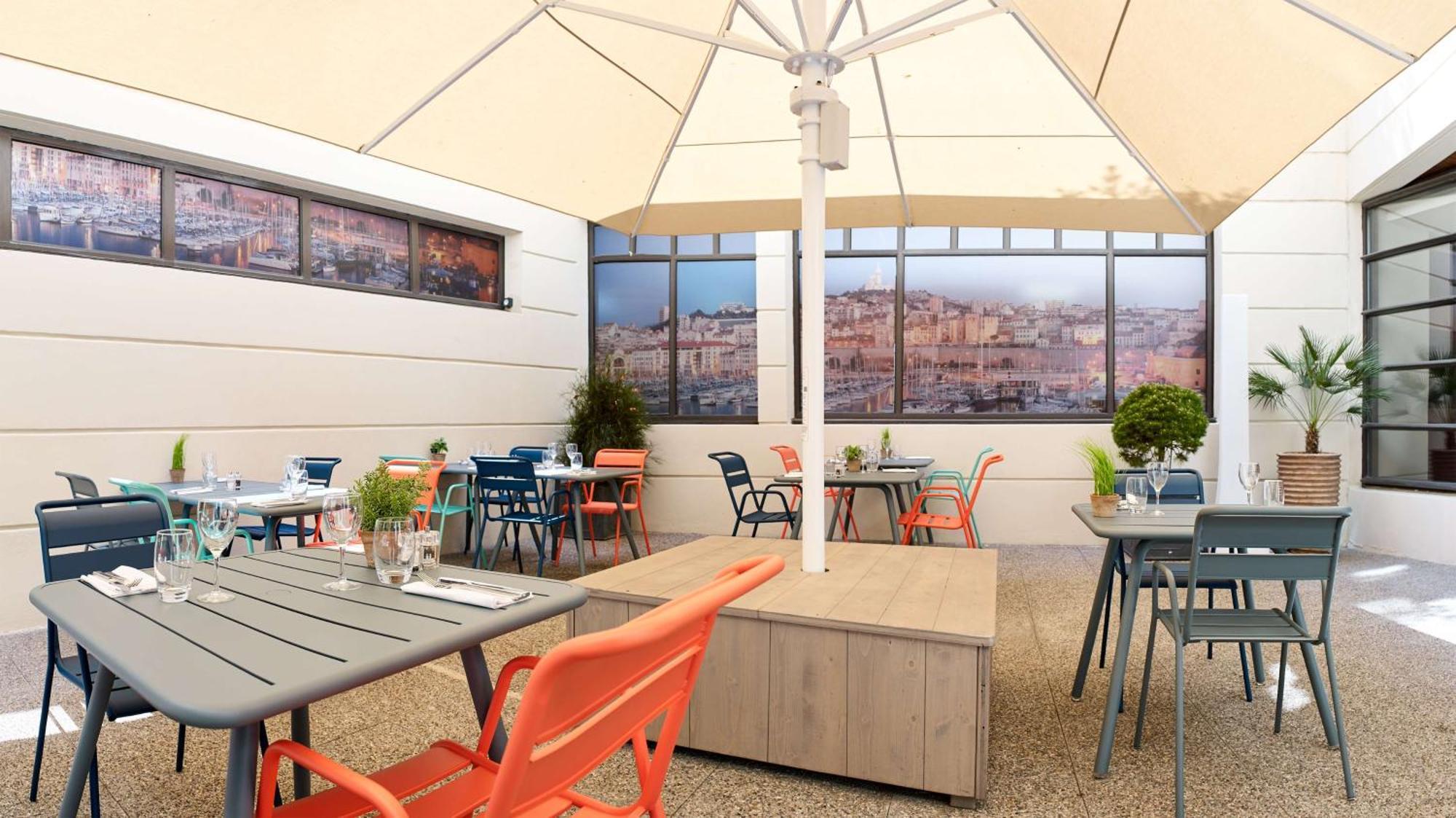 Radisson Blu Hotel Marseille Vieux Port Esterno foto