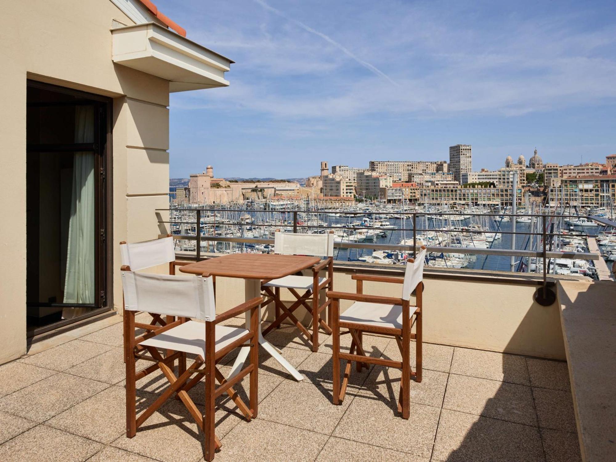 Radisson Blu Hotel Marseille Vieux Port Esterno foto