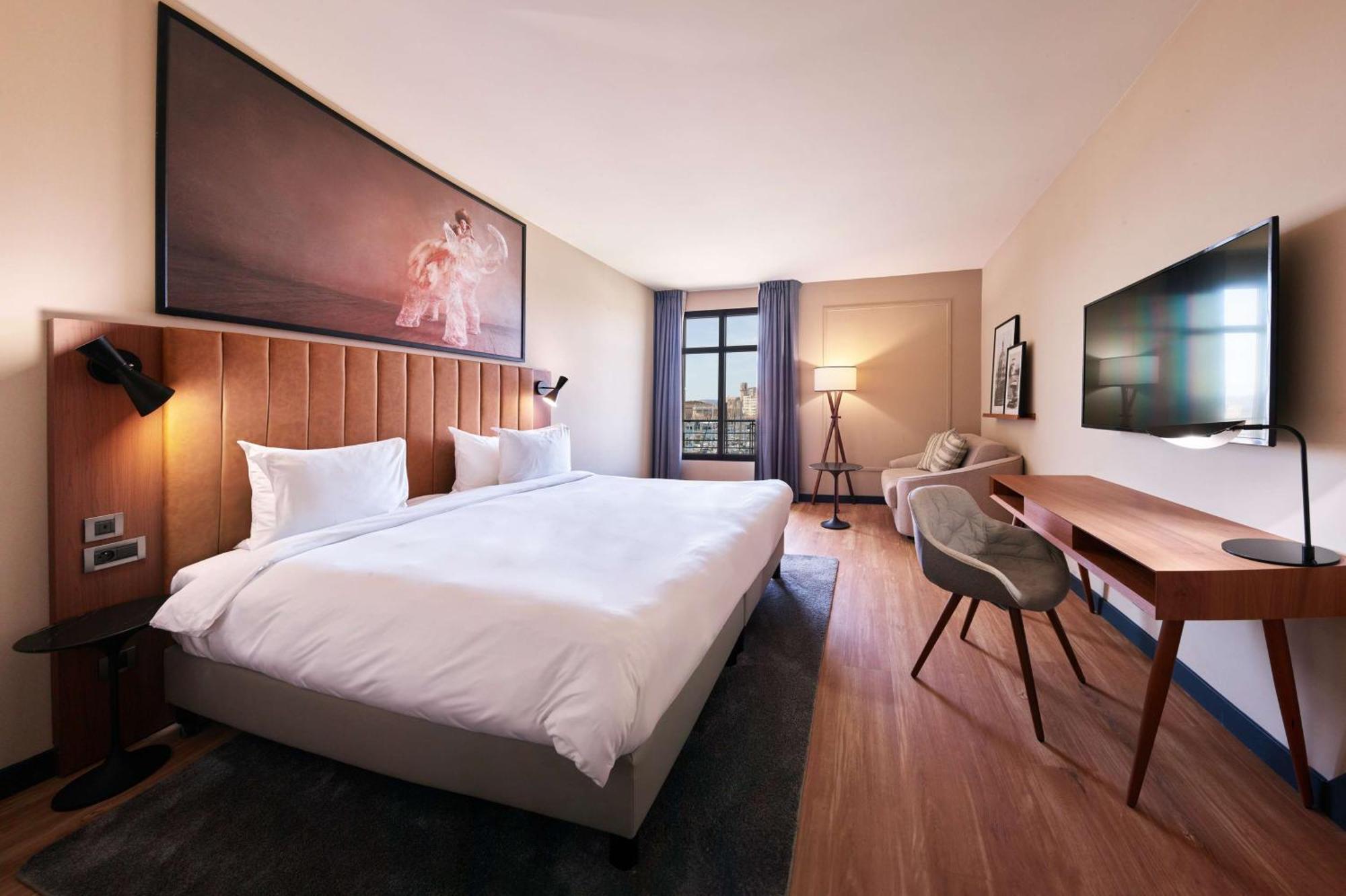 Radisson Blu Hotel Marseille Vieux Port Esterno foto