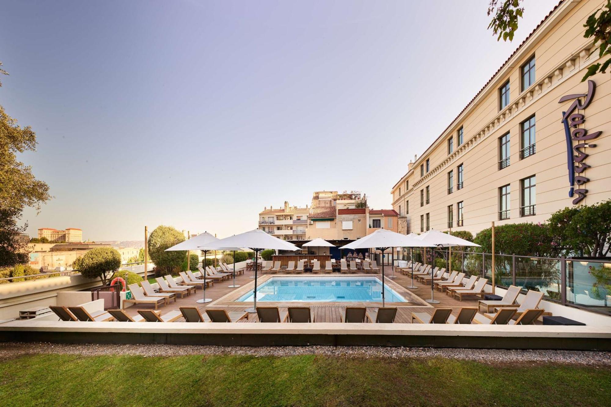 Radisson Blu Hotel Marseille Vieux Port Esterno foto